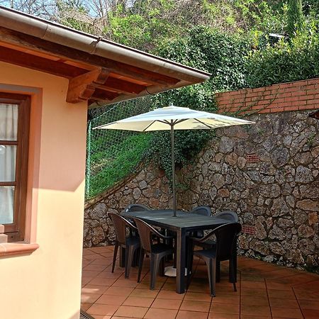 Per Chi Ama Mare E Montagna! Camaiore Exterior foto